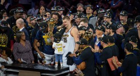 芬兰队锋线新星扬图宁：曾代表勇士征战夏季联赛，能力不容小觑